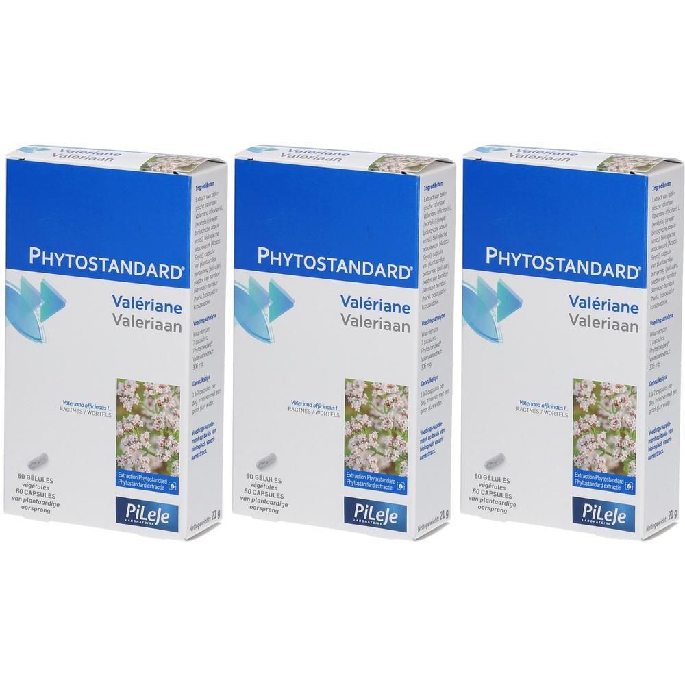 Drie pakken Phytostandard Valeriaan van elk 90 capsules. Blauwe en witte verpakking met afbeelding van Valeriana officinalis.