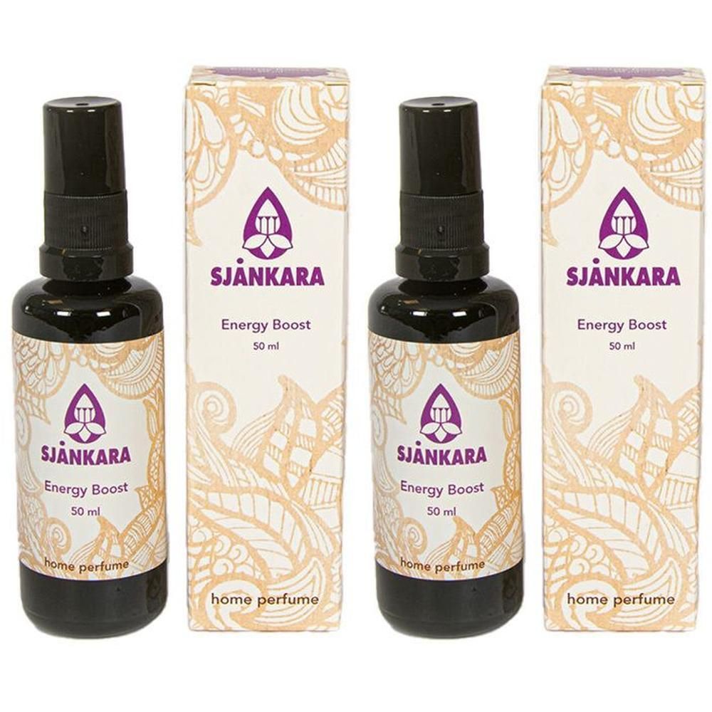 Twee donkere sprayflacons met doosjes, Sjankara Energy Boost Home Perfume, 50 ml.