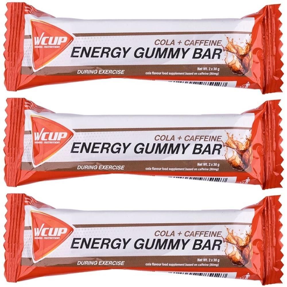 Drie WCUP Energy Gummy Bars met colasmaak en cafeïne, individueel verpakt.
