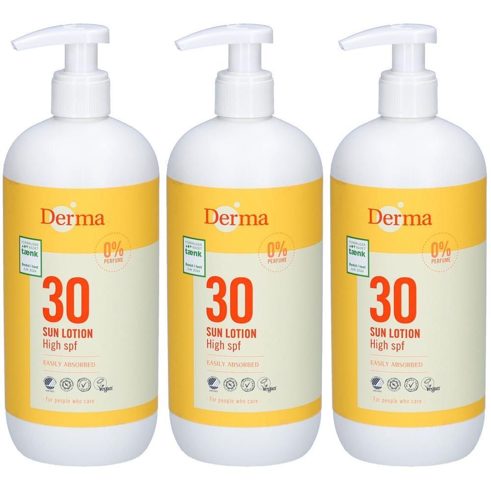 Drie flessen Derma Zonnebrandlotion SPF 30 met pompdispensers. Gele en witte etiketten met productinformatie.