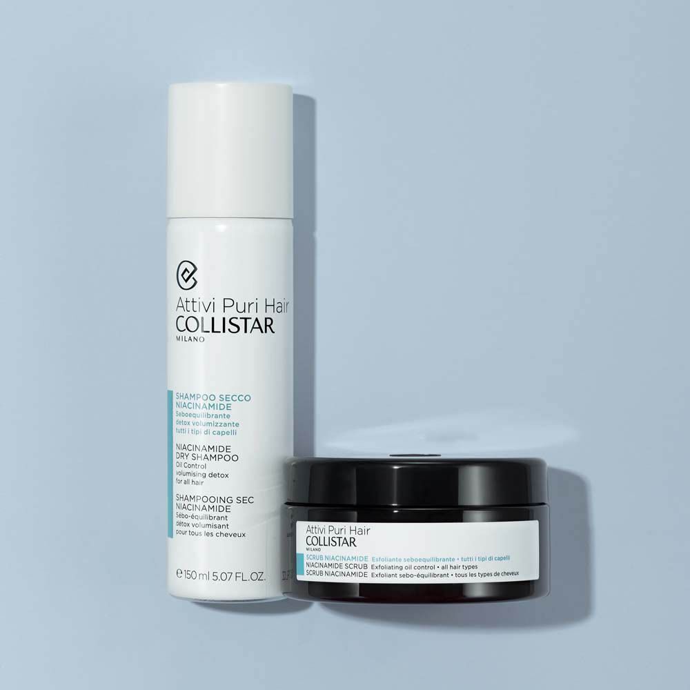 Pot Collistar Scrub Niacinamide et boîte de shampoing sec Collistar.