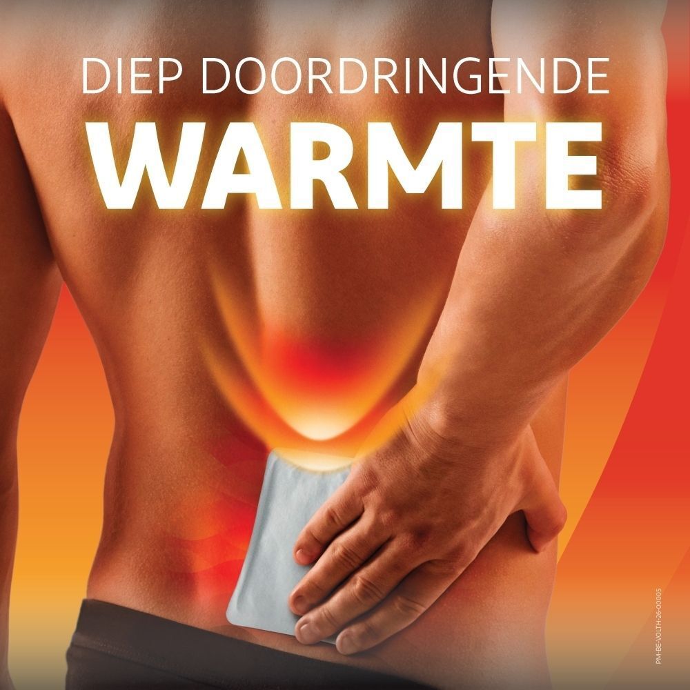 Warmtepleister VoltaHeat op de onderrug voor diep doordringende warmte.