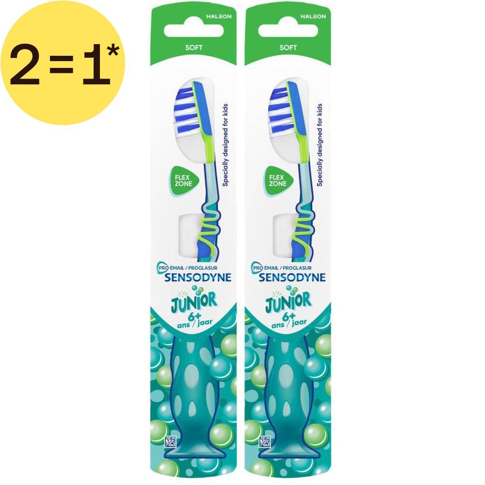 Twee Sensodyne Junior zachte tandenborstels, voor kinderen vanaf 6 jaar.