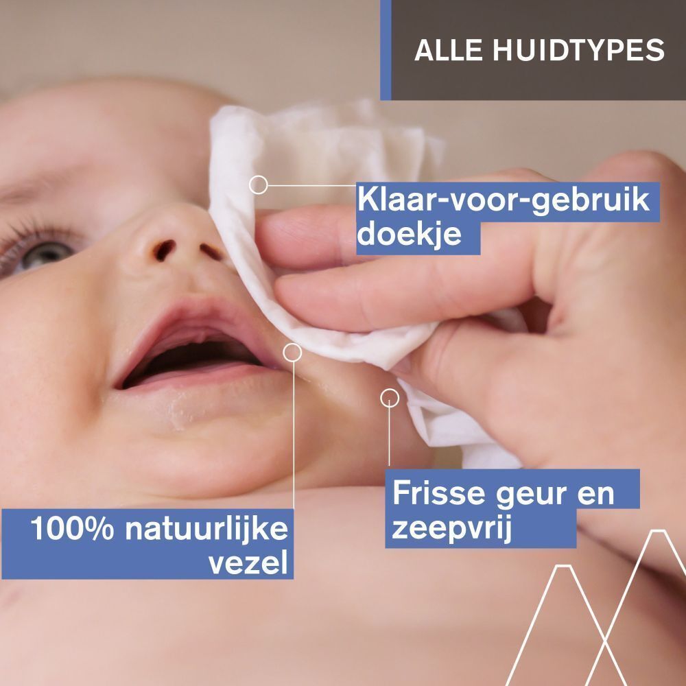 Gezicht van baby met een vochtig doekje in de hand. Tekst: "Alle huidtypes", "klaar-voor-gebruik doekje", "100% natuurlijke vezel", "frisse geur en zeepvrij".