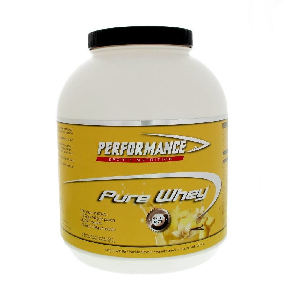 Récipient blanc avec couvercle noir. Inscription "PERFORMANCE SPORTS NUTRITION" et "Pure Whey". Autocollant jaune avec motif vanille.