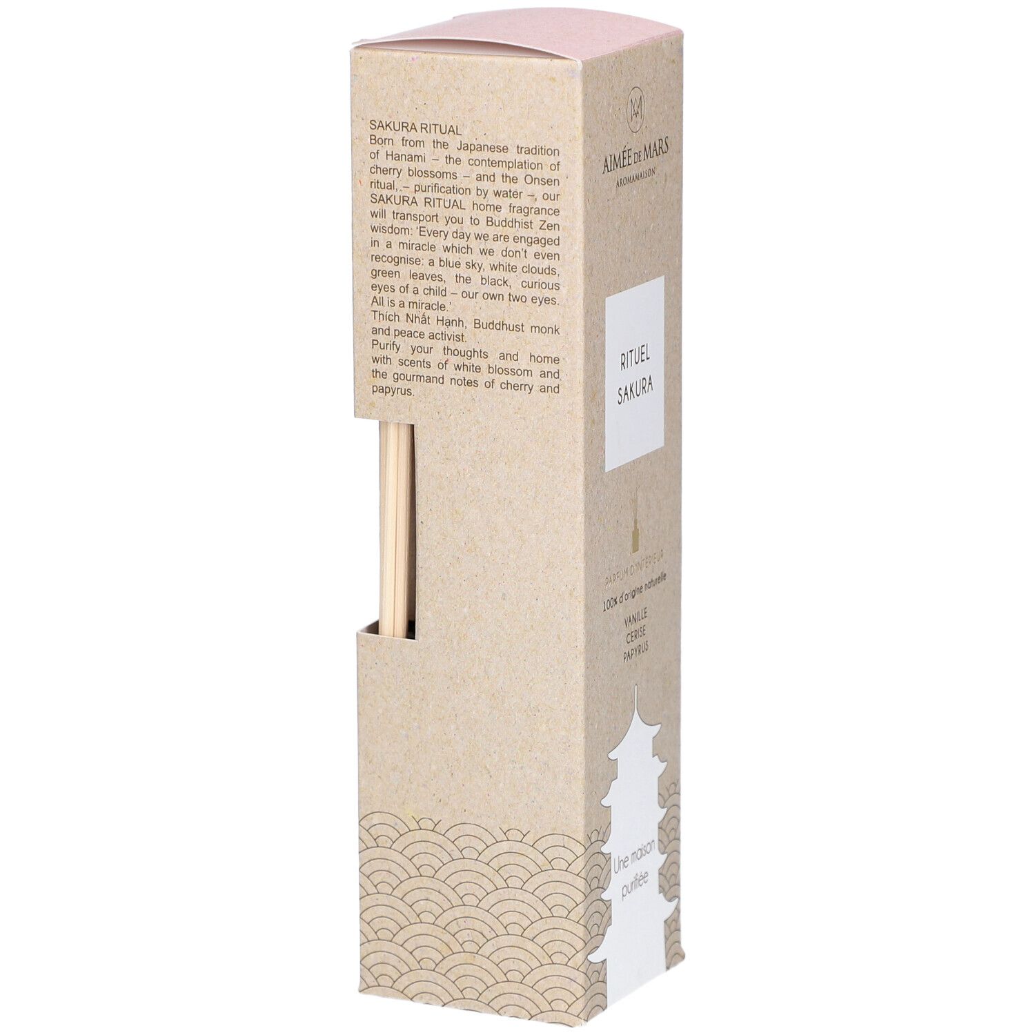 Kartonnen verpakking "Rituel Sakura" met geurstokjes. Productbeschrijving. Beige en roze tinten.