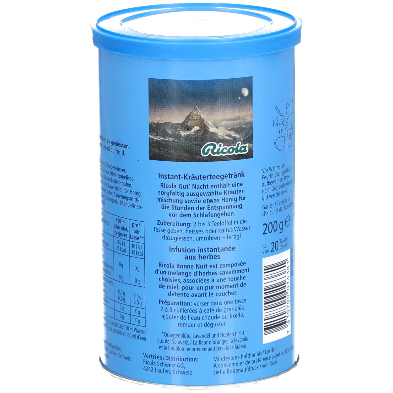 Boîte bleue Ricola avec 'Gut' Nacht'. Paysage de montagne. Texte en allemand et français.