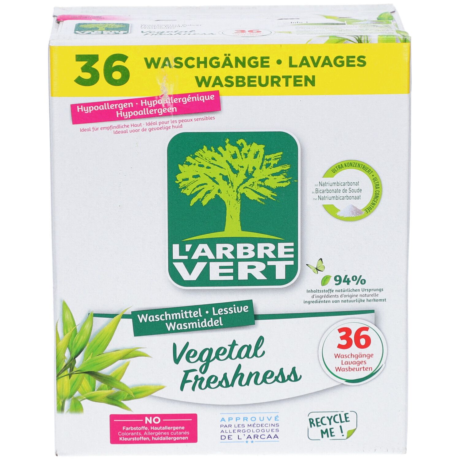 Doos L'ARBRE VERT wasmiddelpoeder. Groen-gele verpakking met logo en tekst. 36 wasbeurten.