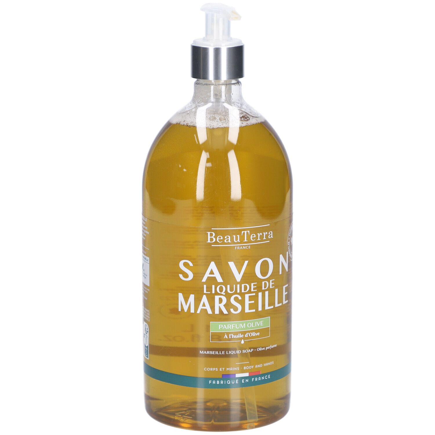 Vloeibare zeep in een transparante fles met dispenser. Opschrift: Savon Liquide de Marseille, Parfum Olive.