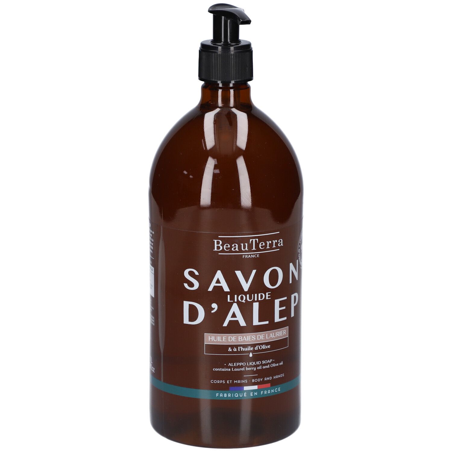 Bruine fles met zwarte pomp. Opschrift: BeauTerra, Savon Liquide D'Alep, Huile de baies de Laurier. Gemaakt in Frankrijk.