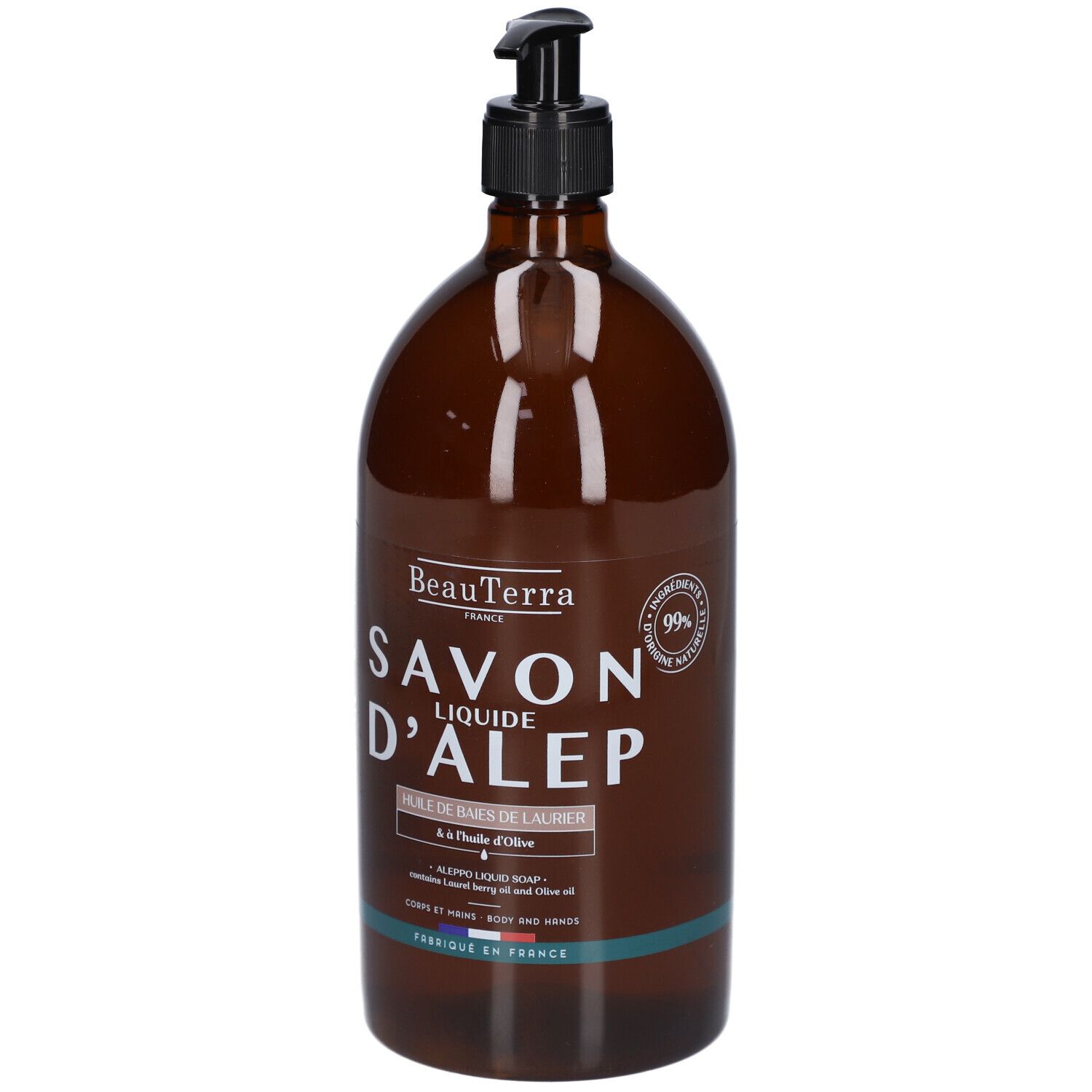 Bruine fles met zwarte pomp. Opschrift: BeauTerra, Savon Liquide D'Alep, Huile de baies de Laurier. 99% natuurlijke ingrediënten.