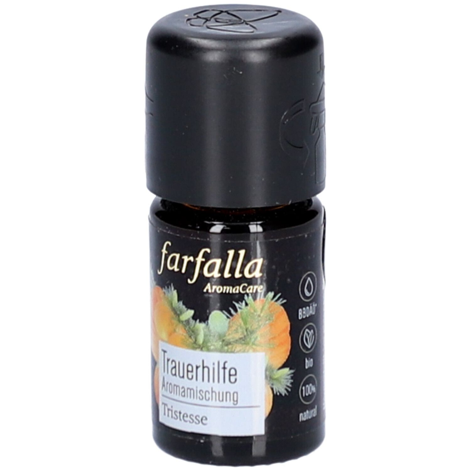 Bruine glazen fles met zwarte dop. Etiket met logo, productnaam en bio-keurmerk.