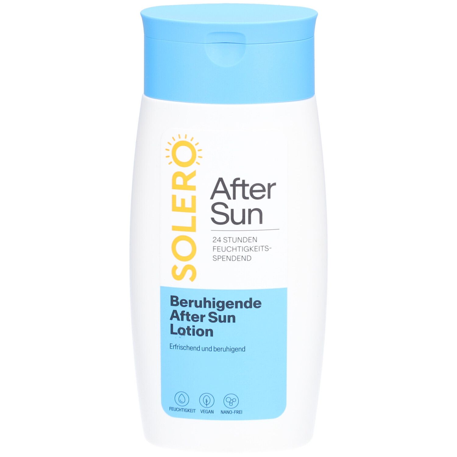 SOLERO After Sun Lotion. Witte fles met blauwe dop. Tekst: After Sun, Beruhigende After Sun Lotion. Logo's: vegan, nano-vrij.