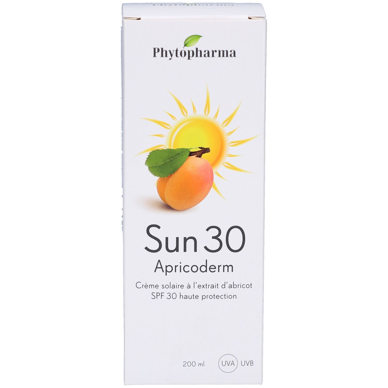 Voorkant van de doos met zonnecrème. Opschrift: Phytopharma, Sun 30 Apricoderm, zonnecrème, SPF 30. Afbeelding: abrikoos en zon.