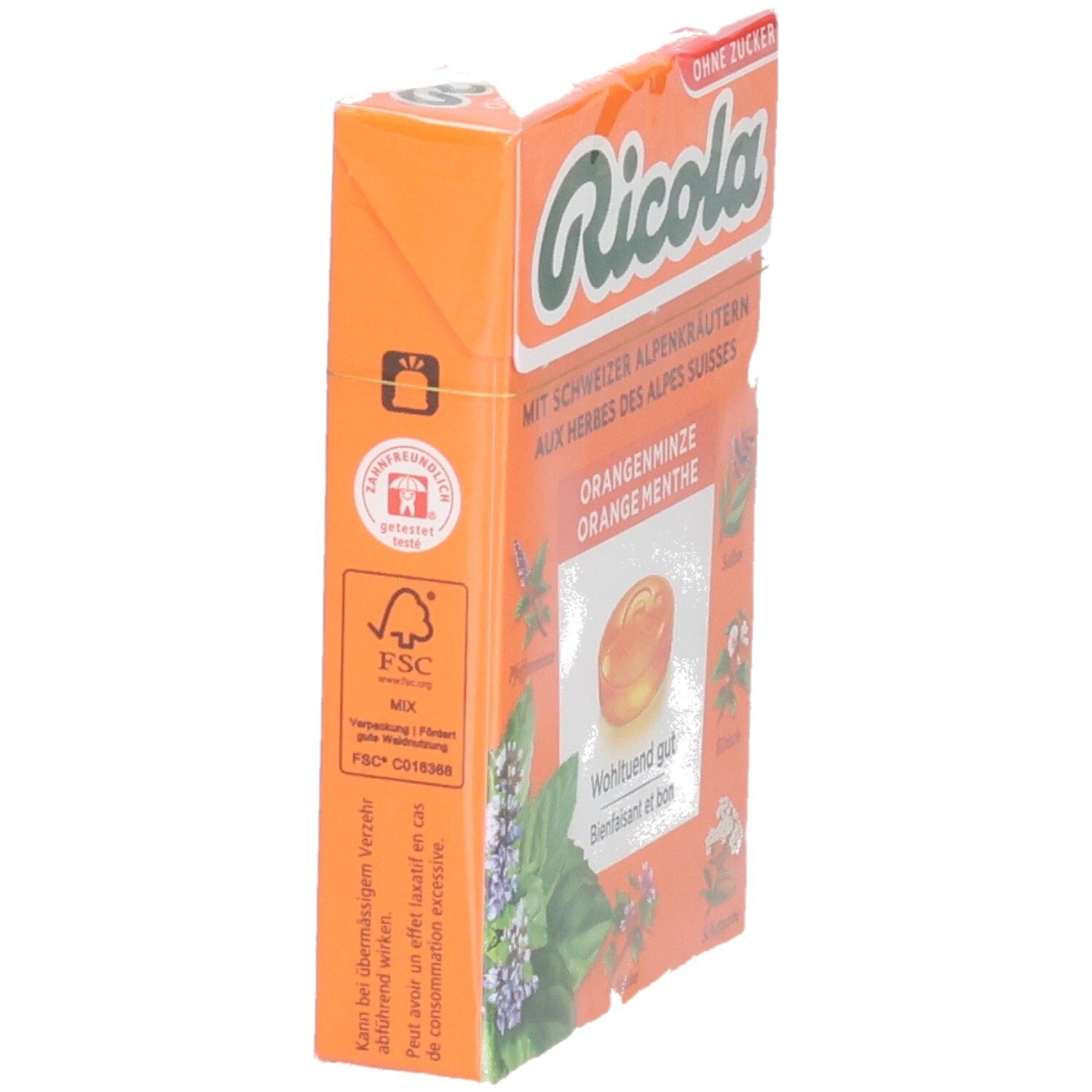 Ricola Bonbons Orange menthe verpakking, schuin. Oranje doos met logo en tekst.