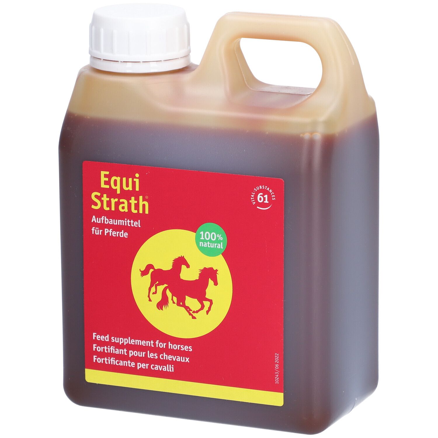 Container met vloeistof. Rode sticker met tekst en paardensilhouet. Opschrift: Equi Strath, 100% natuurlijk.