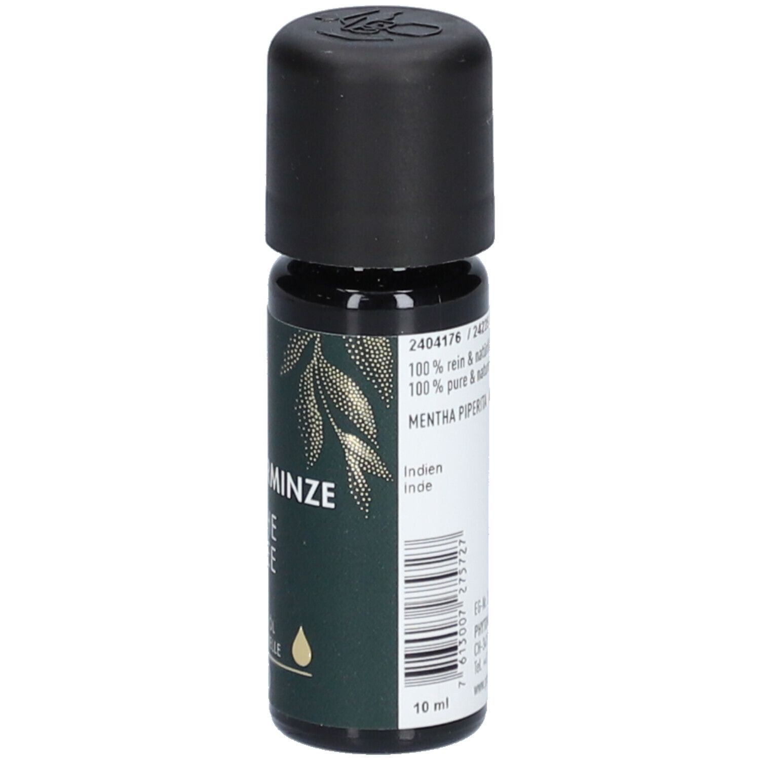 Donkere glazen fles met zwarte dop. Opschrift: Pfefferminze, Menthe Poivrée. 10 ml. Etiket met tekst en logo.