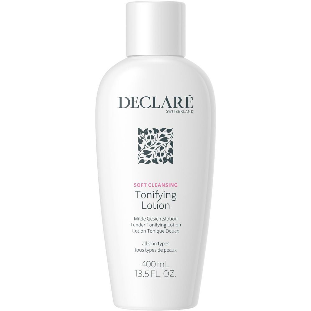 Witte fles met dop. Opschrift: DECLARÉ SWITZERLAND, logo, Soft Cleansing, Toning Lotion. Tekst in het Duits, Frans, Italiaans, Nederlands. 400 ml.