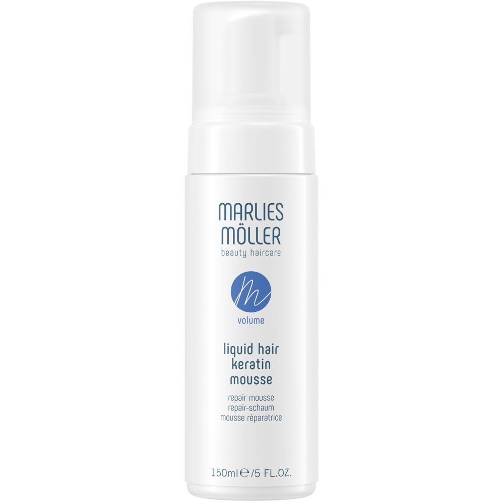 Witte fles met spuitkop. Opschrift: Marlies Möller, beauty haircare, Volume, Liquid Hair Keratin Mousse. 150ml/5 FL.OZ.