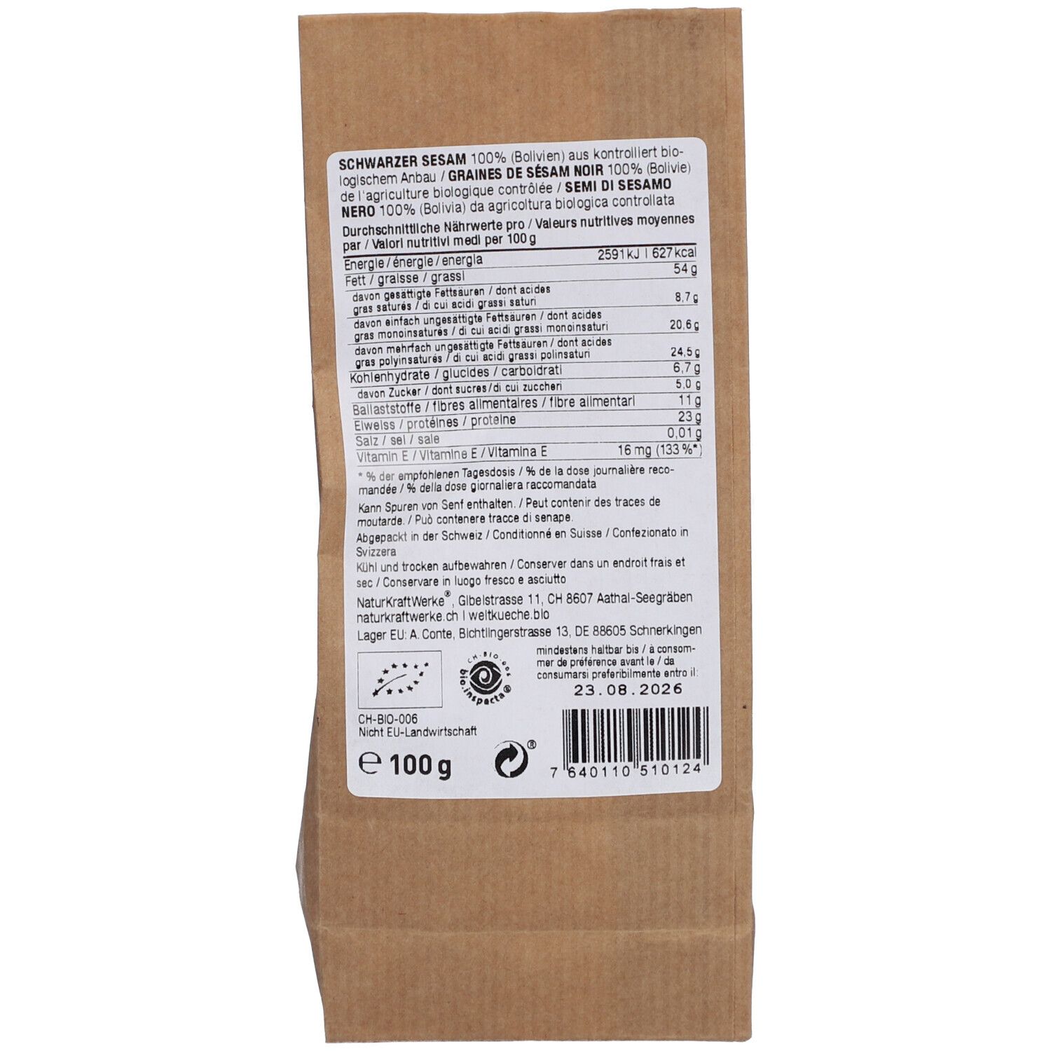 Dos du sachet en papier. Inscription : Schwarzer Sesam 100%. Informations nutritionnelles. Label bio. Date de péremption : 23.08.2026.