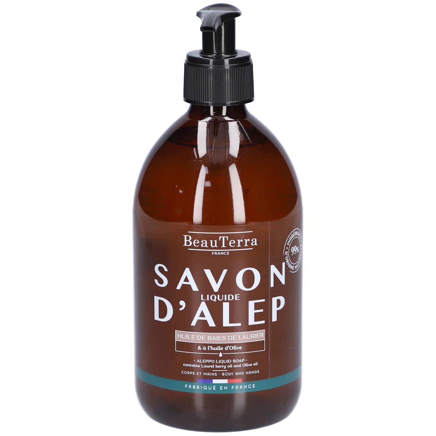 Flacon marron avec pompe noire. Inscription: Savon d'Alep, BeauTerra. Contient de l'huile de laurier et de l'huile d'olive.