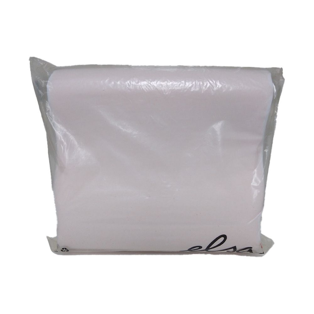 Wit nekkussen in transparante plastic verpakking. Opschrift "elsa".