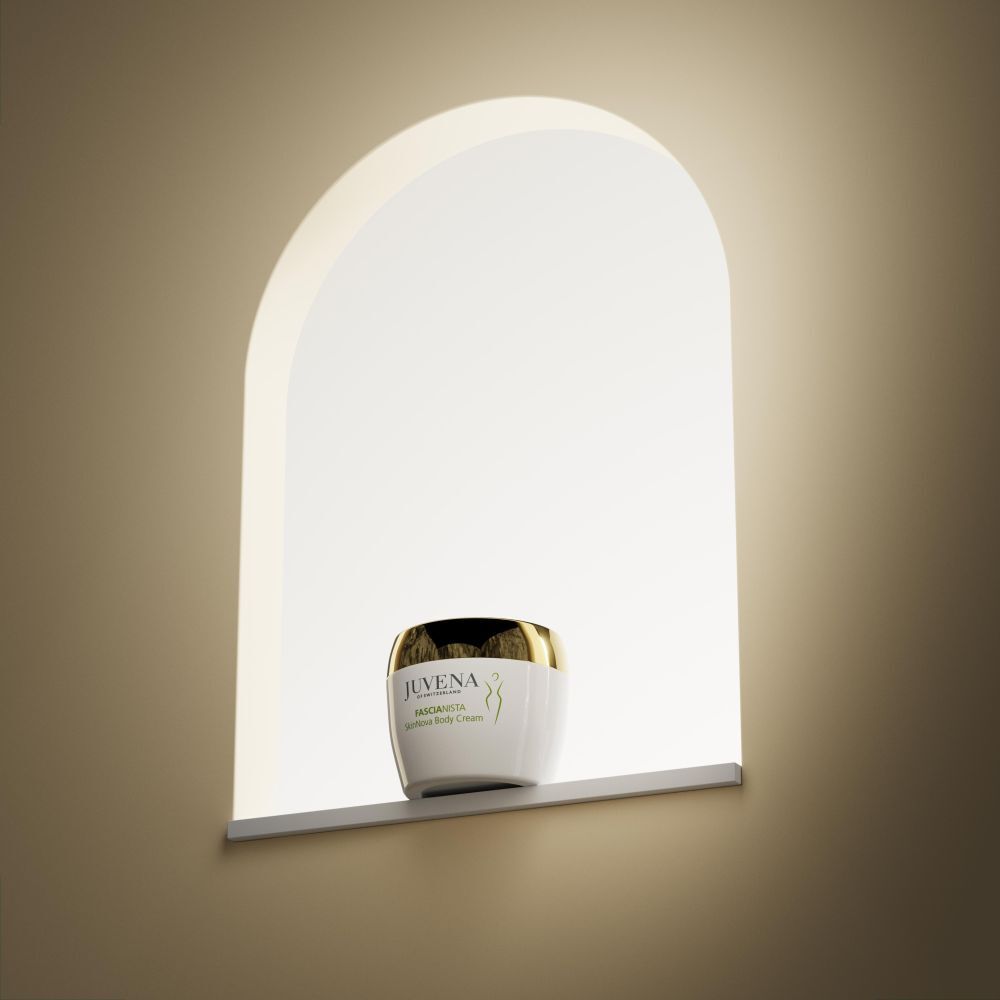 Pot de crème dans une niche. Blanc avec couvercle doré. Inscription: Juvena, Fascionista.