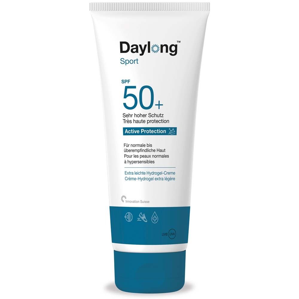 Tube blanche, bouchon bleu. Inscription: Daylong Sport SPF 50+. Pour peaux normales à hypersensibles. Crème-Hydrogel.