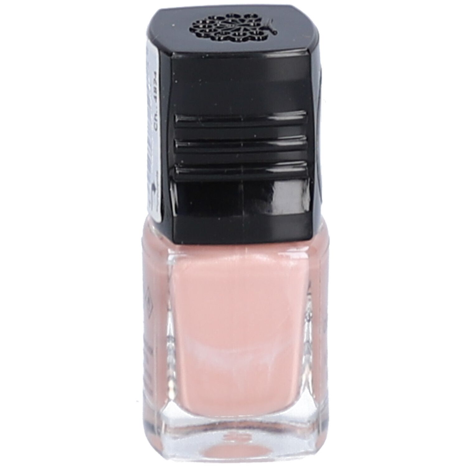 Un petit flacon transparent contenant du vernis à ongles rose pâle avec un capuchon noir.