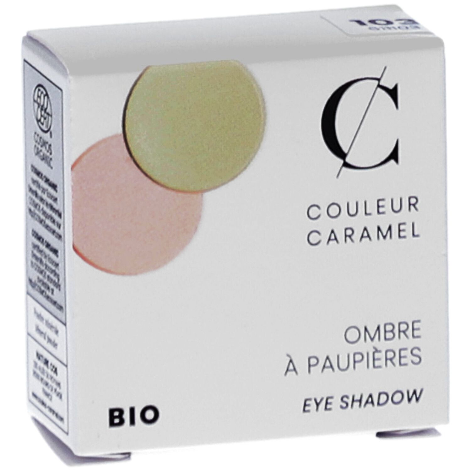 Boîte blanche avec deux fards à paupières. Inscription: COULEUR CARAMEL, BIO, Ombre à paupières, Eye Shadow. Certification COSMOS ORGANIC.