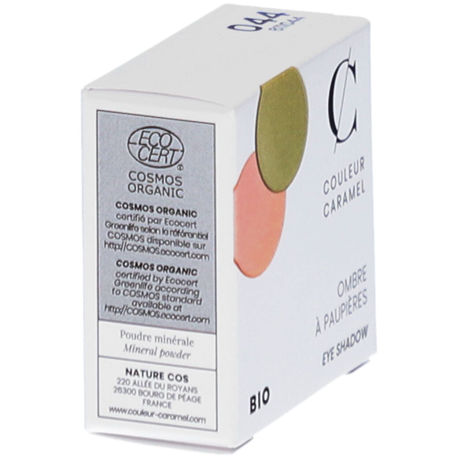 Boîte blanche avec deux fards à paupières. Inscription : COULEUR CARAMEL, BIO, Ombre à paupières, Eye Shadow. Logo ECOCERT.