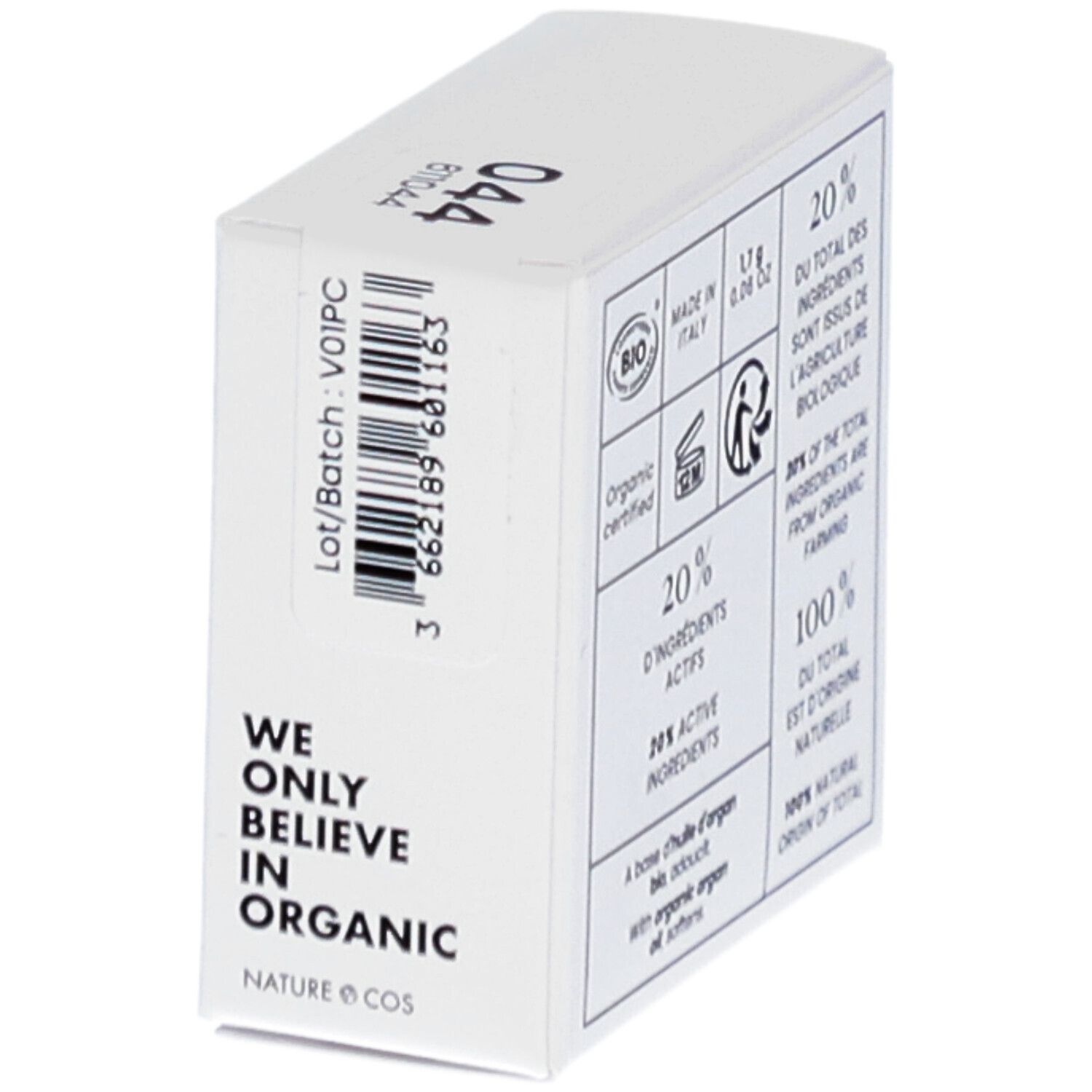 Boîte blanche avec inscription : WE ONLY BELIEVE IN ORGANIC, BIO, code Lot/Batch. Informations au dos.