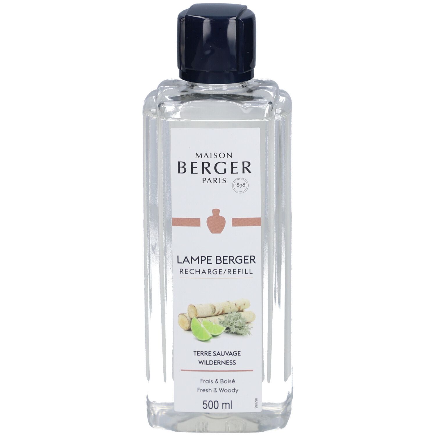Flacon transparent avec bouchon noir. Étiquette avec nom du produit, logo et informations. 500 ml.