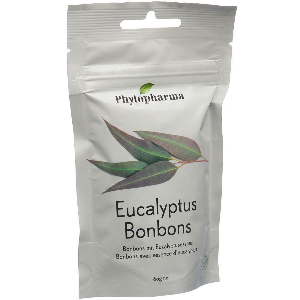 Zakje met eucalyptusbonbons. Merk: Phytopharma. Illustratie van eucalyptus takken. Tekst: Eukalyptus Bonbons, 60g net.