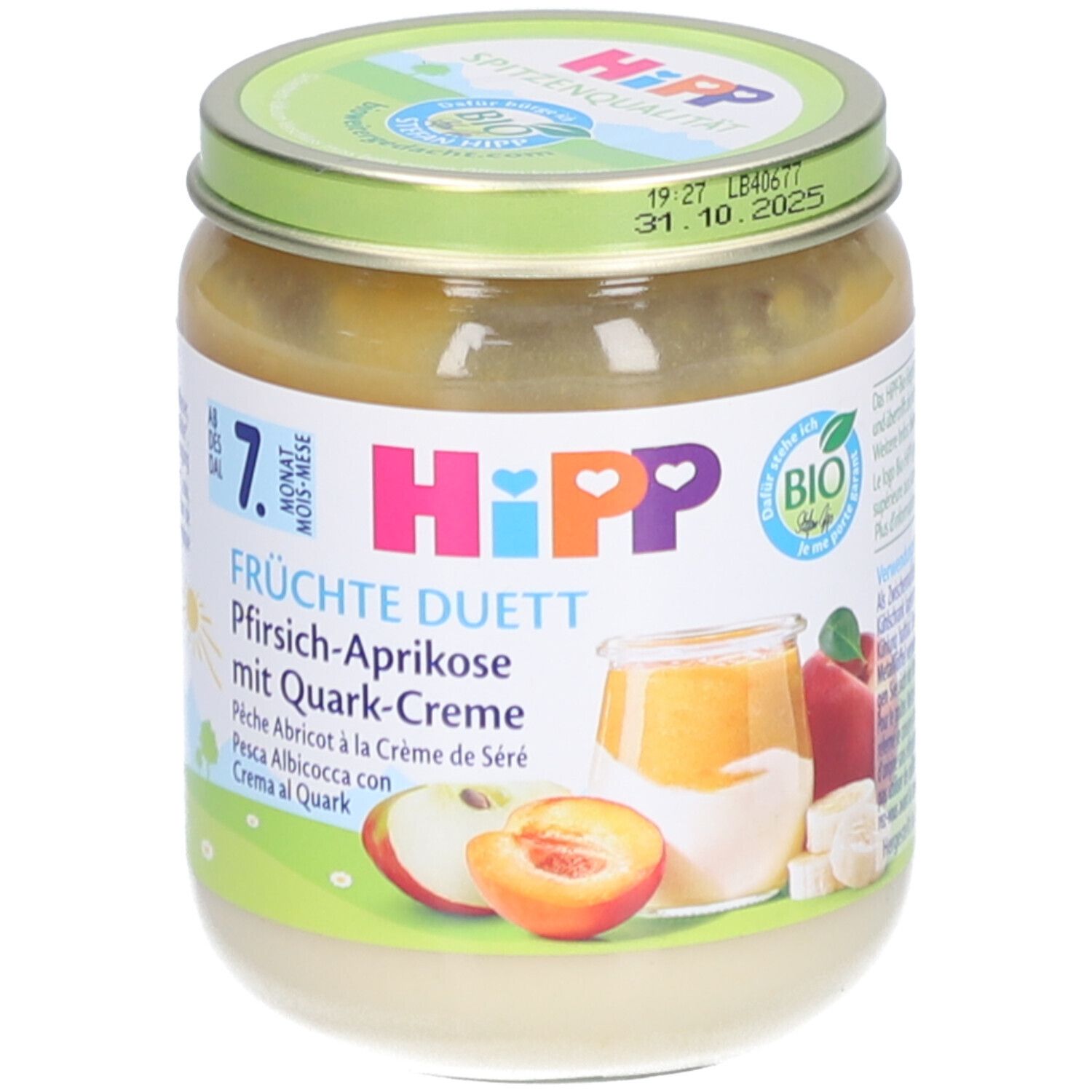 Potje fruitpuree. Opschrift: HIPP, Fruitduo Perzik-Abrikoos met Kwarkcrème. Bio-keurmerk. Houdbaarheidsdatum op deksel.
