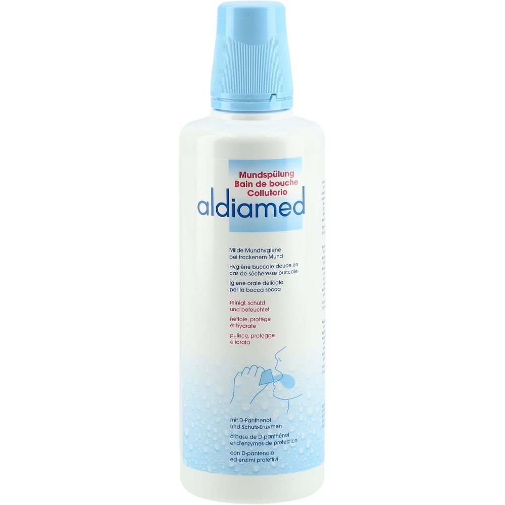Witte fles met blauwe dop. Opschrift: aldiamed Mondspoeling. Productafbeelding met tekst in het Duits, Frans, Italiaans.