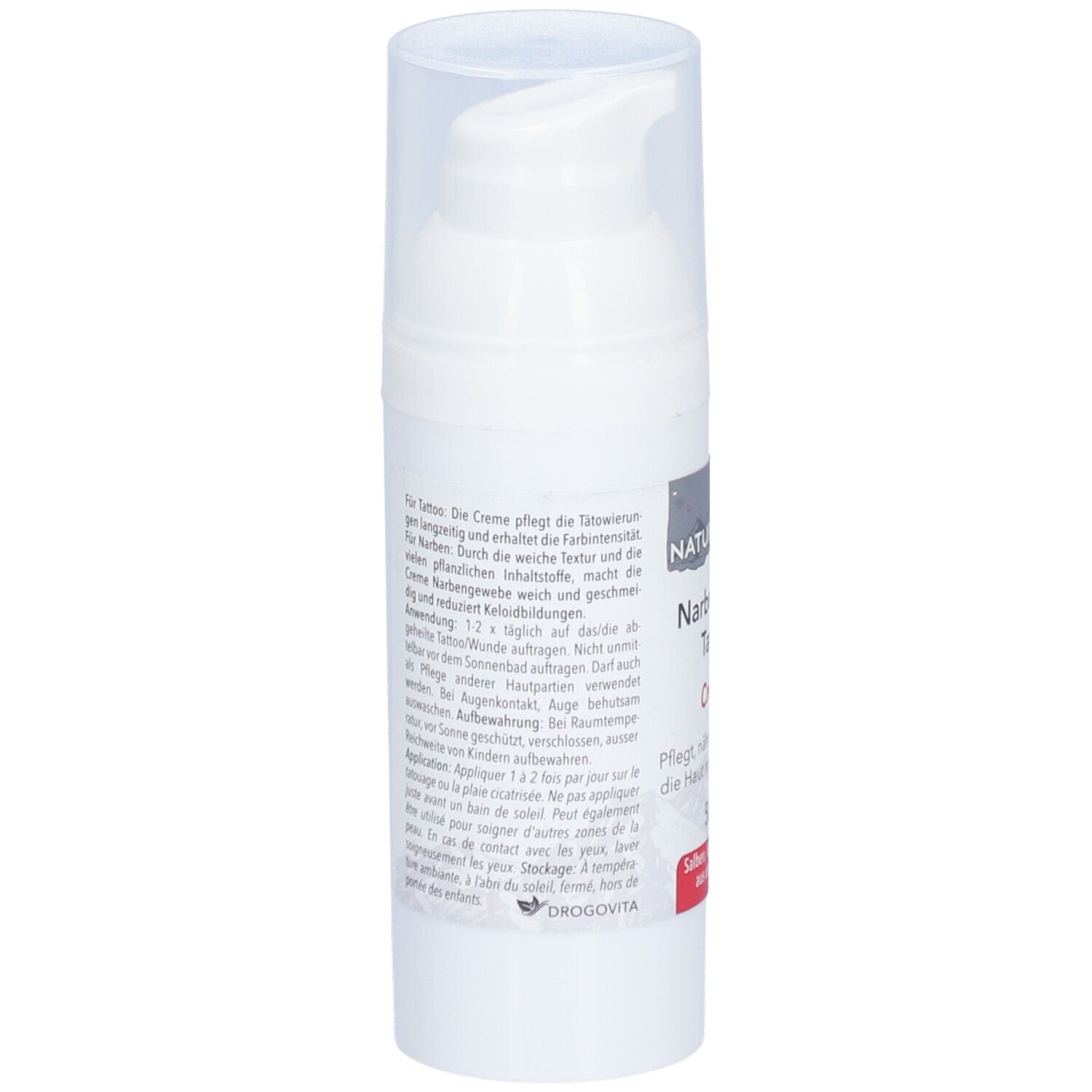 Witte crèmefles met pompsluiting. Tekst in het Duits. Opschrift: Naturstein Narben- und Tattoo Creme.