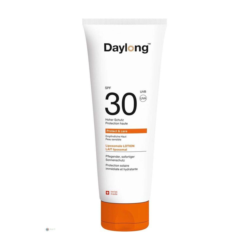 Witte tube met oranje dop. Opschrift Daylong, SPF 30, Protect & Care. Zwitserse vlag.