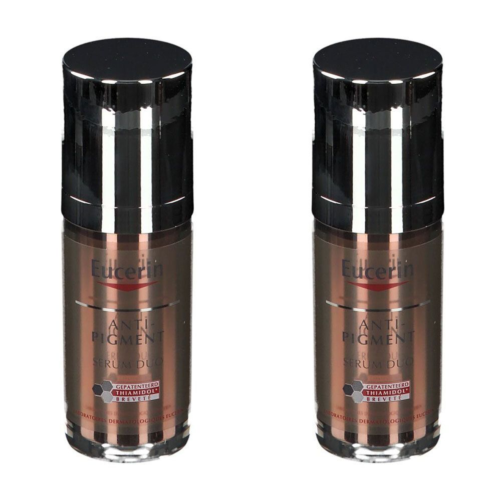 Twee flessen Eucerin Anti-Pigment Sérum Duo. Bruine flessen met zwarte doppen. Opschrift: Anti-Pigment, Sérum Duo, Thiamidol.