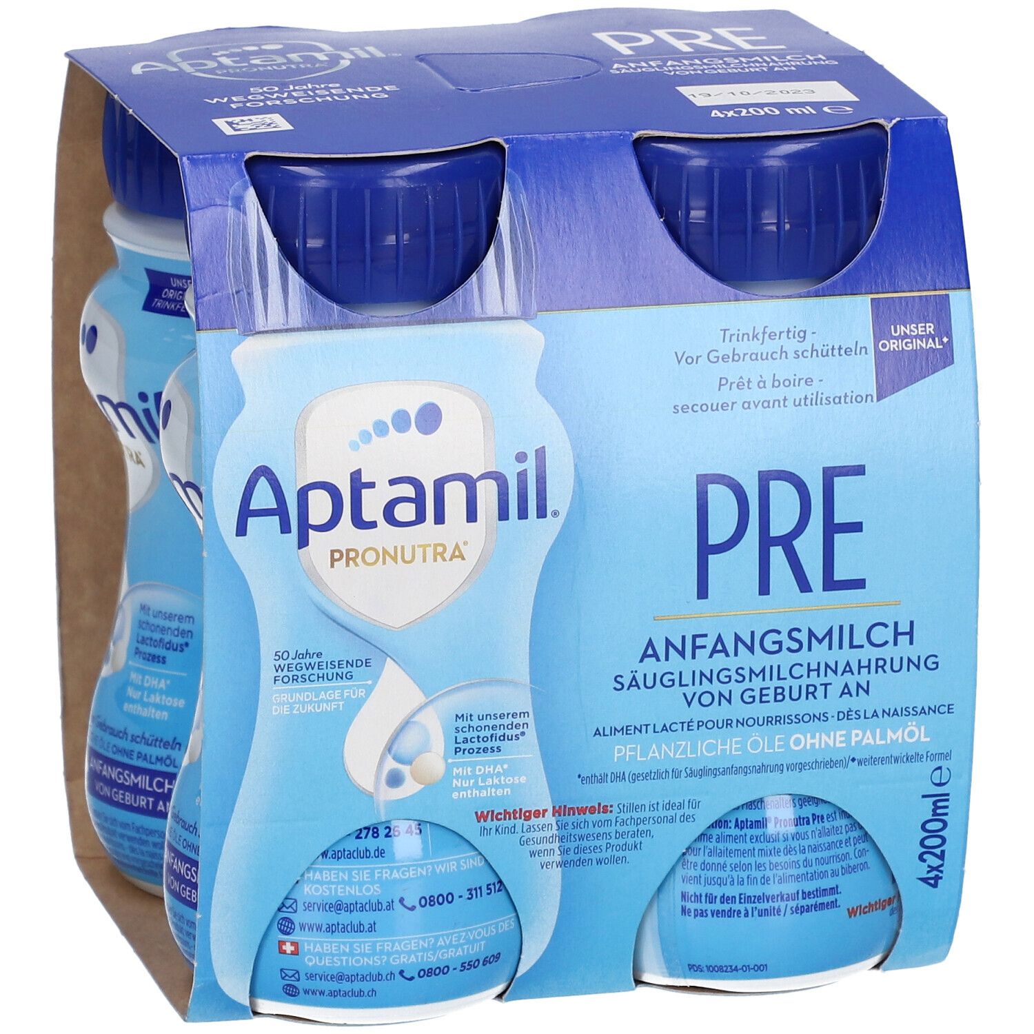 Emballage de quatre bouteilles Aptamil Pre. Bouteilles bleues avec bouchons bleus. Inscriptions en allemand.