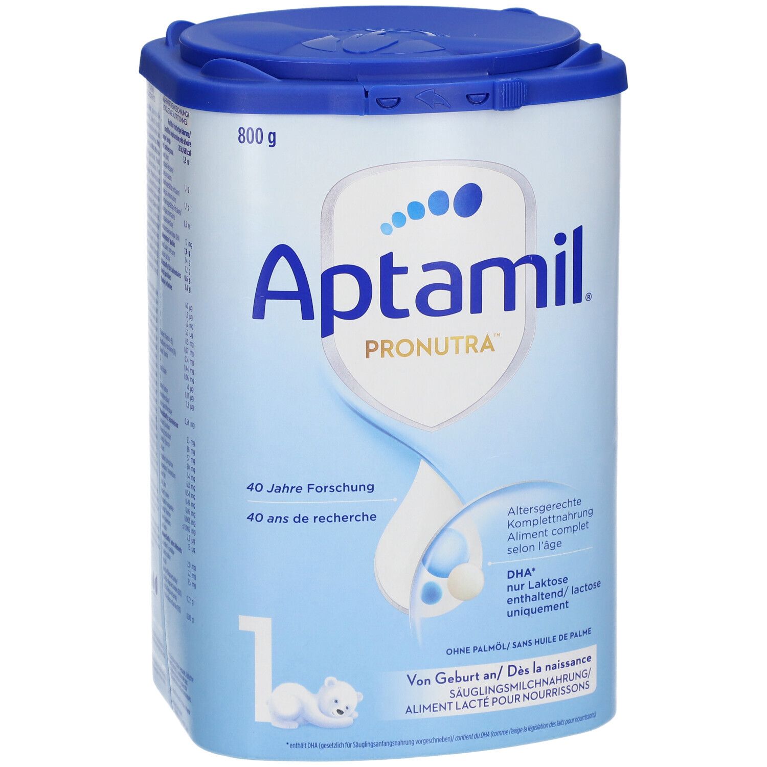 Boîte de lait en poudre Aptamil Pronutra 1. Boîte bleu et blanche avec couvercle. Contient 800g. Inscription : "DHA, seulement lactose".