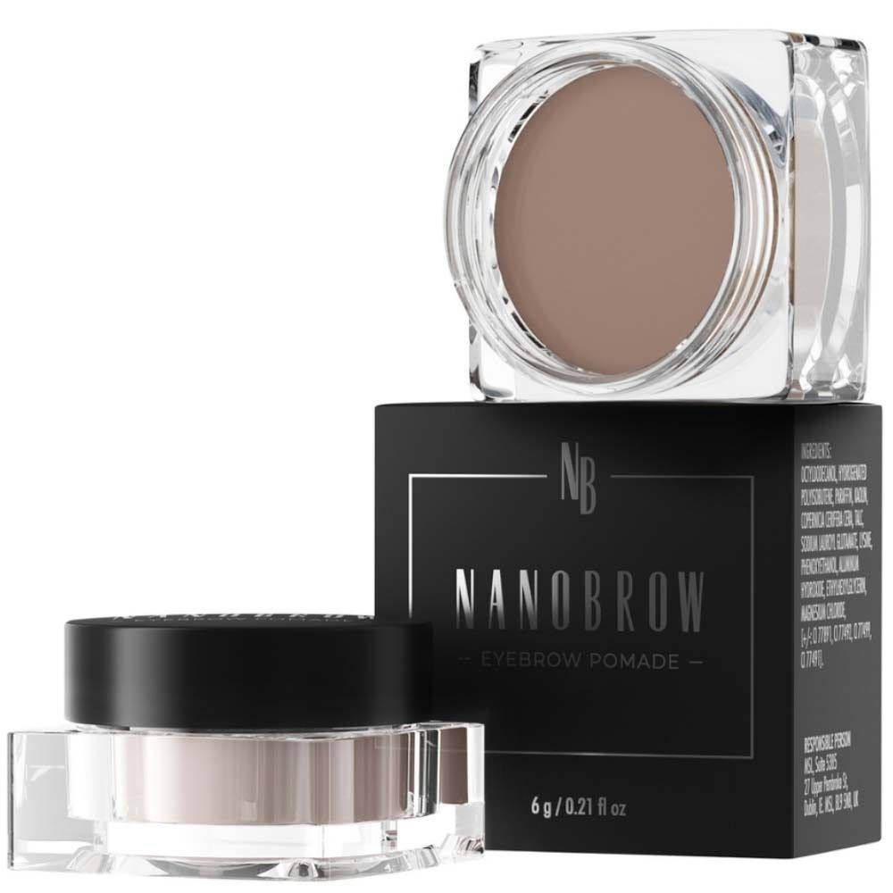Drie containers NANOBROW Eyebrow Pomade Medium Brown. Twee in transparante containers, één in zwarte verpakking.