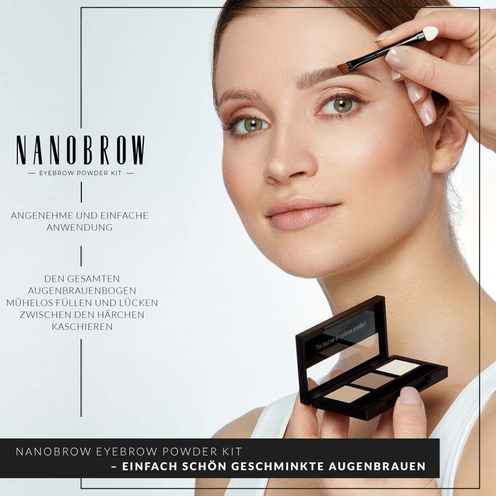 Femme se maquillant les sourcils avec le kit de poudre à sourcils NANOBROW. Emballage noir avec trois teintes. Texte : Sourcils simplement magnifiques.