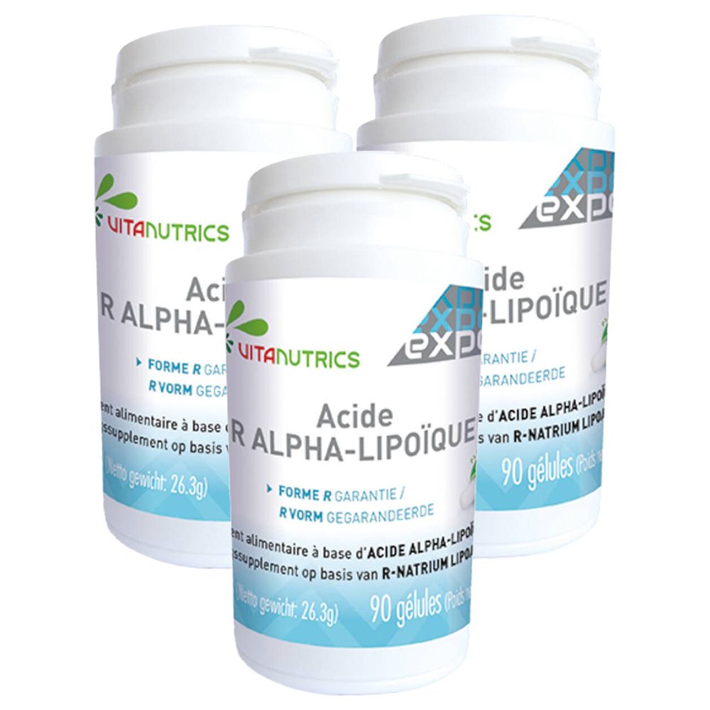 Drie witte flessen met etiketten. Op de etiketten staat "VITANUTRICS R ALPHA-LIPOÏQUE" en "90 gélules".
