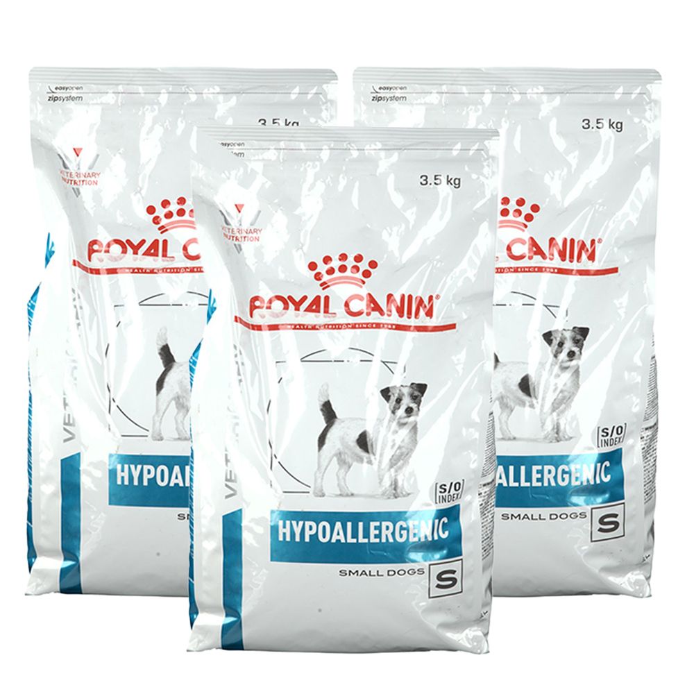 Drie zakken ROYAL CANIN Hypoallergenic Small Dogs S. Opschrift: Hypoallergenic, Small Dogs, 3,5 kg en 2,5 kg.
