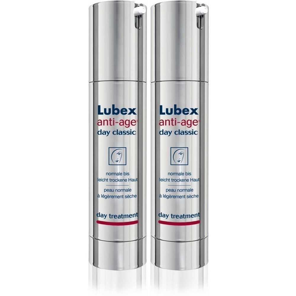 Twee zilveren flacons met "Lubex anti-age day classic". Tekst in het Duits en Frans. "Day treatment" staat onderaan.