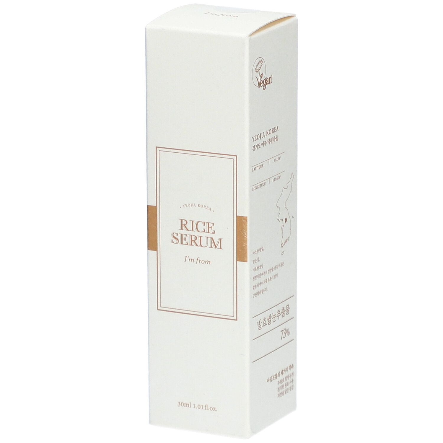 Emballage blanc avec informations produit. Label Vegan. Texte: Rice Serum, I'm from. 30ml.