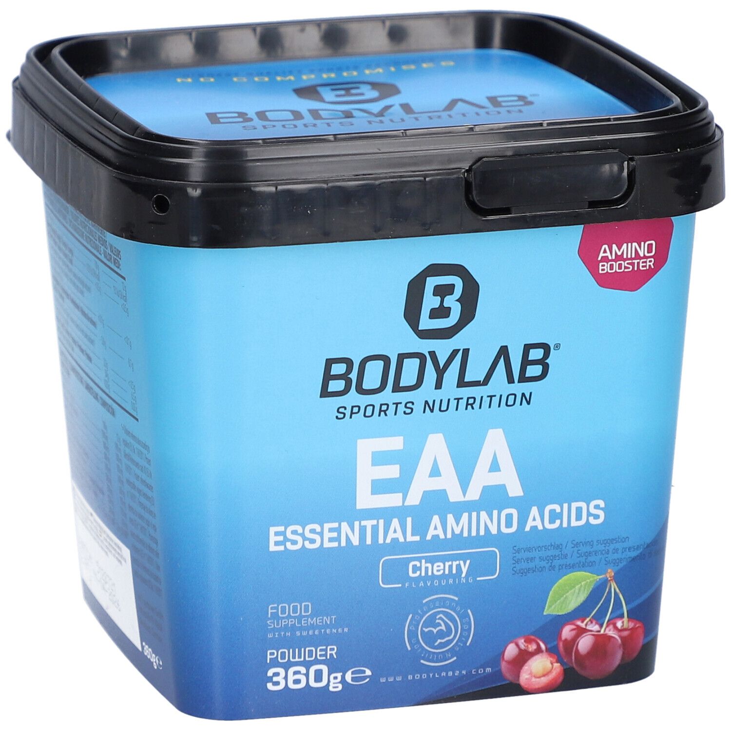 Seau bleu avec couvercle noir. Inscription : BODYLAB EAA Essential Amino Acids, cerise. 360g de poudre. Illustration de cerises.
