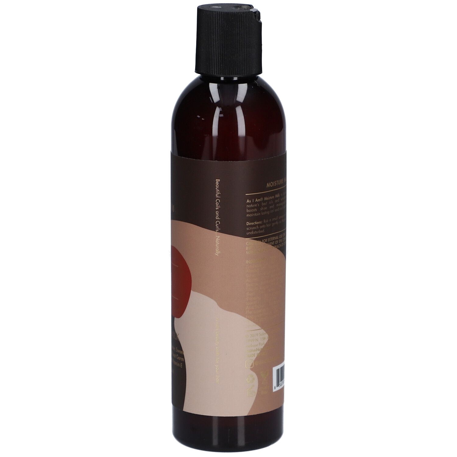 Bruine fles met zwarte dop. Opschrift: AS I AM, CLASSIC, MOISTURE MILK. Bevat cacaoboter, sheaboter, zoete amandelolie, jojoba-olie, tarwekiemolie, suikerrietwortel en vitamine E.