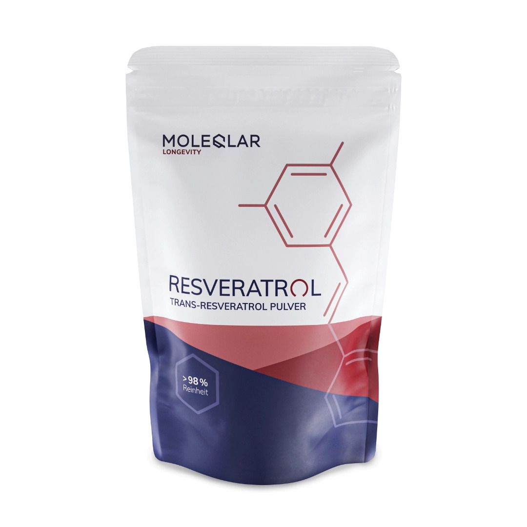 Witte zak. Opschrift: MoleQlar, Resveratrol, trans-resveratrol poeder. Logo en chemische structuur.